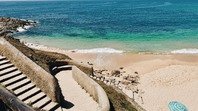 Auf das weite Meer hinaus blicken Auf das weite Meer hinaus blicken