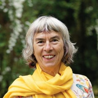 Luna-Yogalehrerin Adelheid Ohlig