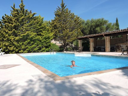 Pool der Yoga Finca Son Mola Vell auf Mallorca