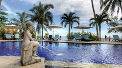 wellness-yoga-ayurveda-reisen-urlaub-indonesien-bali-holiway-garden-resort-and-spa-pool Im paradiesischen Holiway Garden finden Sie einen ganz besonderen Ort der Ruhe