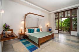 Vom Gartenzimmer schauen Sie direkt in den Heilgarten vom Barberyn Waves