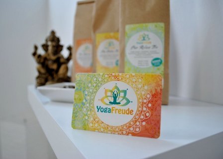 Gönnen Sie sich eine kleine Auszeit mit den bio Teemischungen von YogaFREUDE