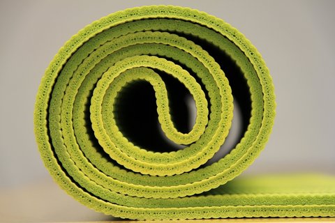 Bunte Yogamatten für die modernen Yoginis und Yogis