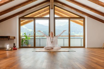 Zweimal täglich führt Sie Yoga zu innerer Klarheit