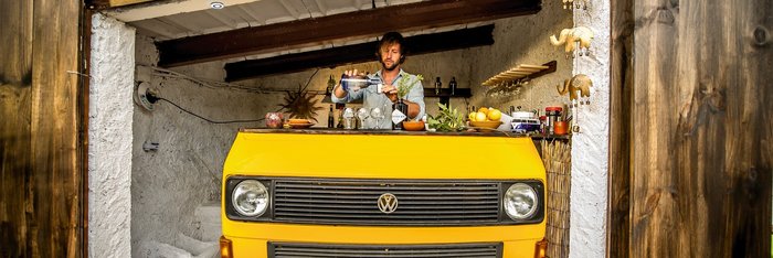 Perfekt für einen Sundowner- die Bully Bar der Lazy Finca!