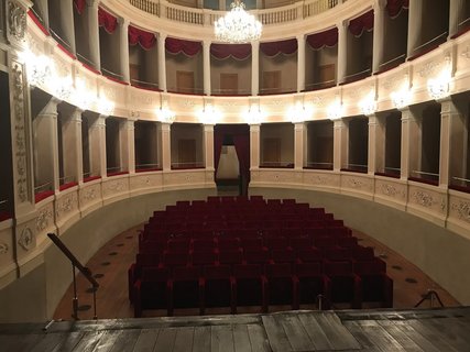Das Theater, ein Zeichen des Reichtums von Montelupone