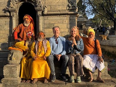 Begegnungen am Pashupatinath Tempel in Kathmandu