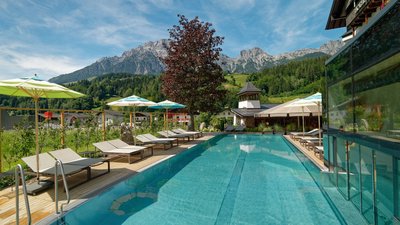 Abkühlen inmitten der Bergwelt