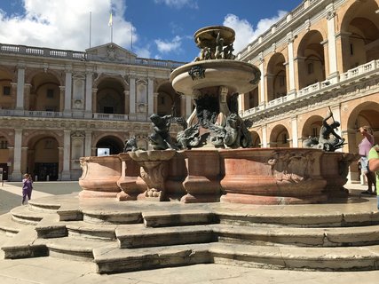 Der Brunnen von Loreto