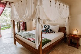 Die Bungalows bieten Raum für Alleinreisende und Paare