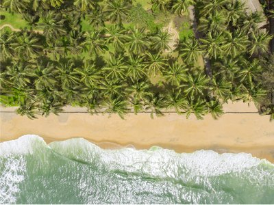 Der Strand vor dem Sitaram Beach Retreat lädt zu ausgiebigen Spaziergängen ein
