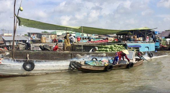 Das bunte Treiben auf den schwimmenden Märkten im Mekong Delta