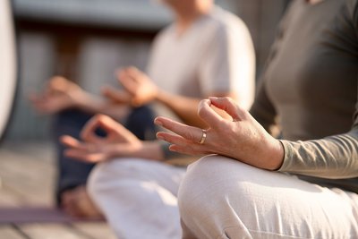Runden Sie Ihrer Ayurveda Kur mit Meditation und Yoga ab