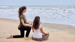 Katia Miko NEUE WEGE Yogalehrerin Katia Miko