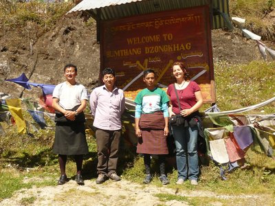 Bhutanexpertin Angelika Sturtz unterwegs in der nördlichen Region Bumthang 