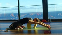 yoga-urlaub-portugal-madeira-hotel-galosol-yogaraum-blick-atlantik Yoga mit atemberaubenden Blick auf den Atlantik