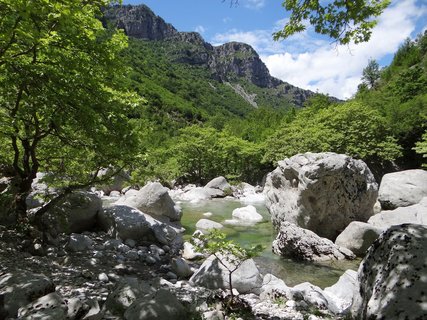 In der Epirus Region im Westen Griechenlands erwarten Sie beeindruckende Schluchten