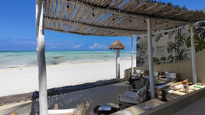 Kommen Sie zur Ruhe mit Wellenrauschen im Hintergrund