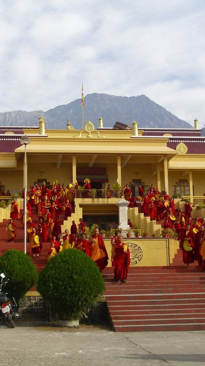 Der Karmapa Tempel in Nordindien