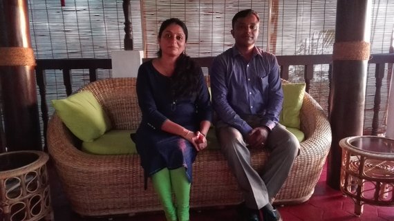 Dr. Manu Das und seine Frau sind die Leiter des Kadaltheeram Ayurvedic Beach Resorts