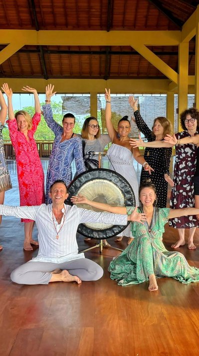 Yoga Gruppe mit Stefan Sekulla im Barberyn Waves Resort Yoga Gruppe mit Stefan Sekulla im Barberyn Waves Resort