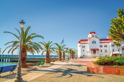 Orthodoxe Kirche an der Promenade von Paralia