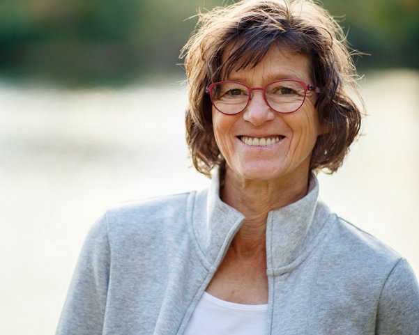 NEUE WEGE Yogalehrein Maria Hoffmann