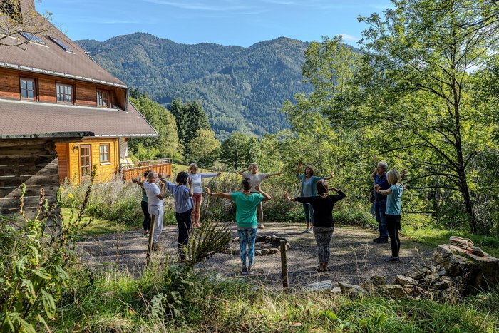 Yoga Stunde in der freien Natur