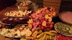 yoga-urlaub-portugal-madeira-hotel-estalagem-anlage-frühstück Die bunte Frühstücksauswahl im Hotel Estalagem