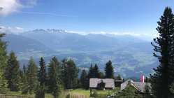 yoga-urlaub-italien-suedtirol-hotel-gasthof-saalerwirt-wandern-berge Die Ruhe in der Natur genießen - Wer macht mit?