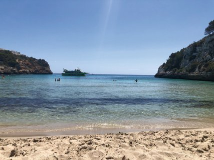 Bei schönem Wetter lohnt sich ein Ausflug an den Strand.