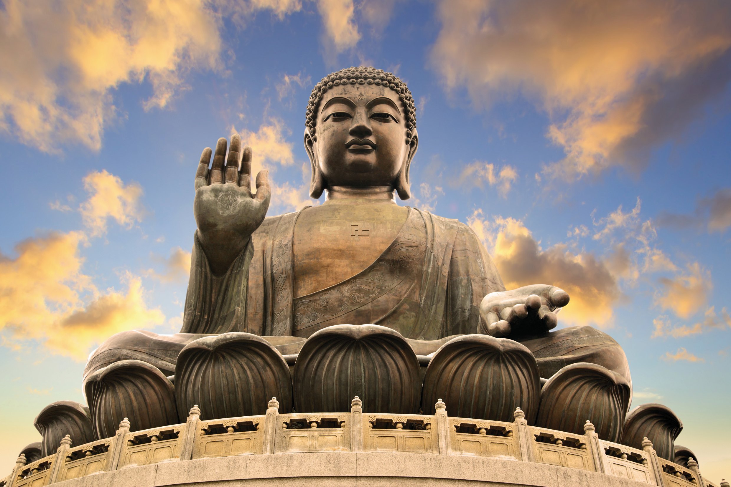 chin056_A5 Buddha Statue in Hong Kong