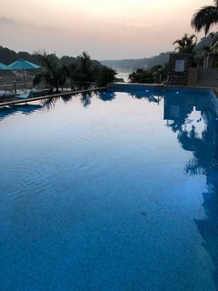 Unser Hotel in Risihkesh mit Blick auf den Ganges