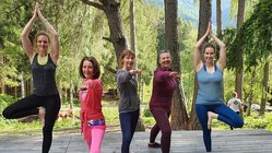 yoga-urlaub-italien-saalerwirt-gruppe Alle TeilnehmerInnen waren in tollem Einklang.