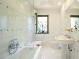 Badezimmer der Kategorie "villa sea view terrace"