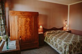 Kommen Sie zur Ruhe in Ihrem gemütlichen Zimmer