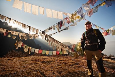 Ihr Reiseleiter Tshering Dorji führt Sie mit viel Erfahrung durch die magische Bergwelt in Bhutan