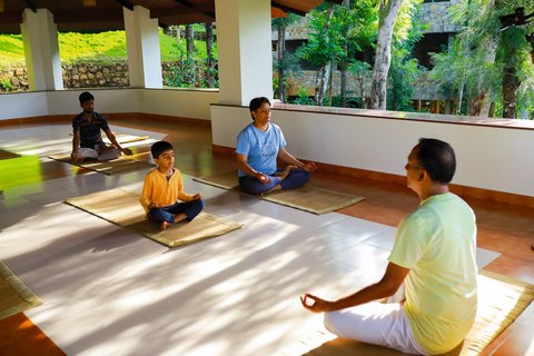 Freuen Sie sich auf Ihre gemeinsame Yoga-Einheit im Kaivalyam 