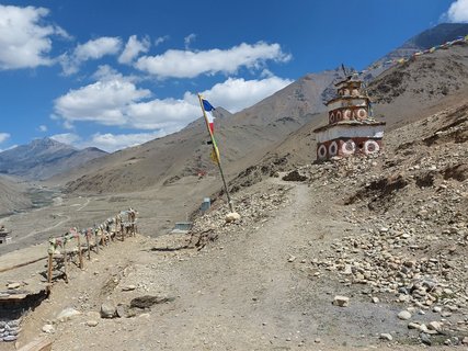 Wanderung von Dho Tharap zum Bön-Kloster Ship Chhok