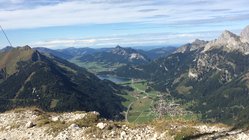 Das Thannheimer Tal von der Gaichtspitze aus
