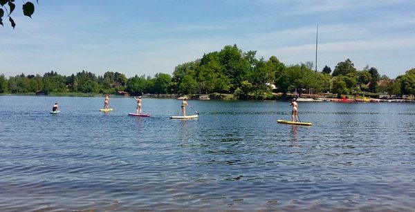 Ein Höhepunkt ist das Stand Up Paddling am Staffelsee