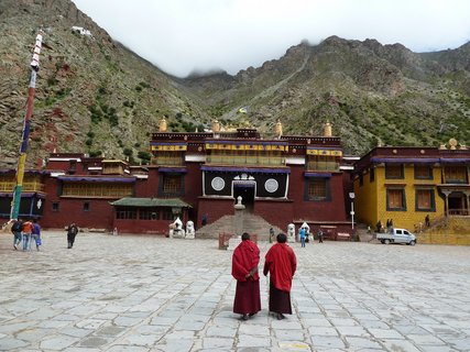 Im Tsurphu Kloster in Tibet wird täglich studiert und philosophiert