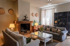 Der gemütliche Wohnbereich der Villa Suite
