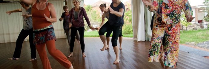 Die Tanzgruppe von Sabina Gade in Action beim Nia tanzen...