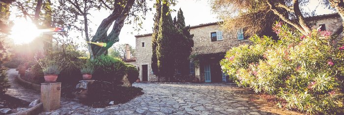 Treten Sie ein in die Finca Son Mola Vell und genießen Sie eine Woche voller Yoga