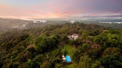 Der Blick auf das Resort und die umliegende Umgebung
