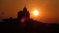 ayurveda-kuren-indien-kerala-nikkis-nest-tempelbesuch-sonnenuntergang Die Kultur Indiens bei Tempelbesuchen kennenlernen