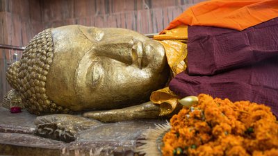 Die Schönheit eines ruhenden Buddhas