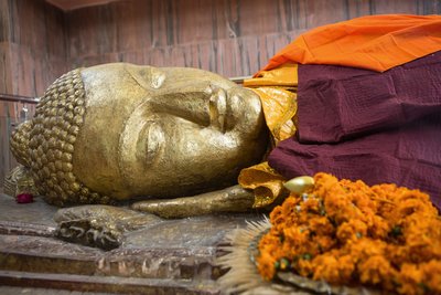 Die Schönheit eines ruhenden Buddhas