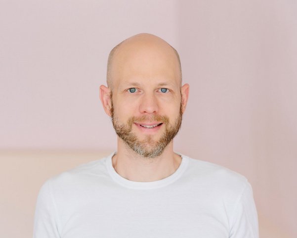 Yogalehrer Stephan Maey